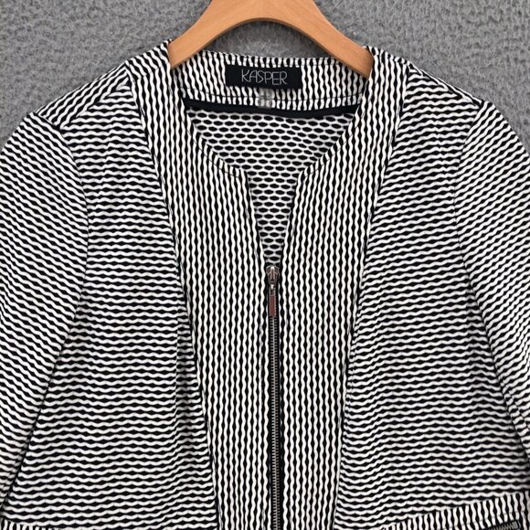 Kasper Jacket Womens 6 Black White Striped Zip Pockets 3/4 Sleeve Stretch Knit - Picture 2 of 11
